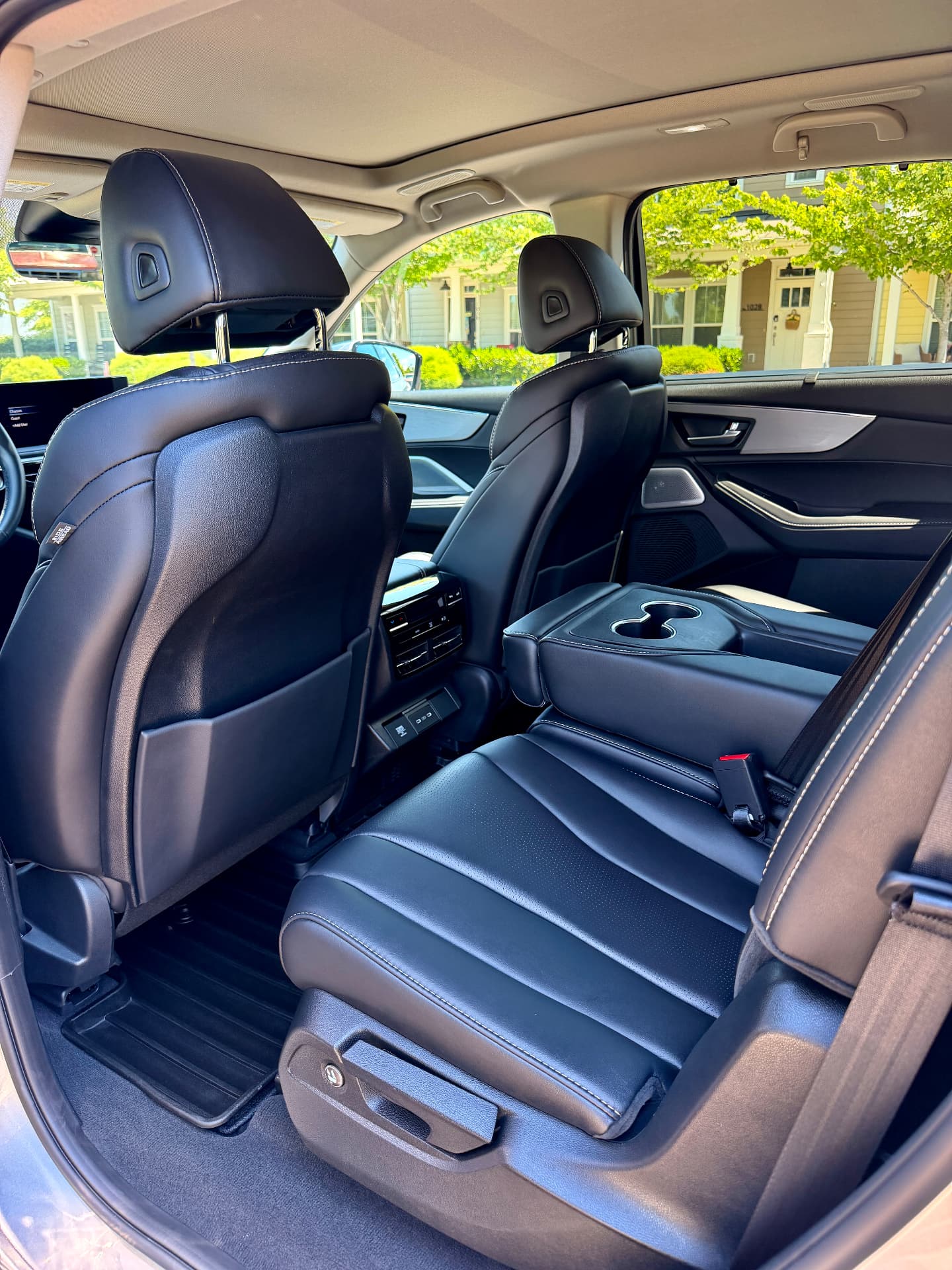 Acura MDX rear passenger seats detailed